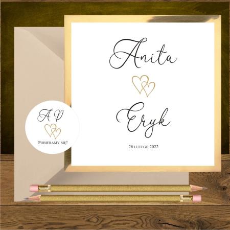 Zaproszenia ślubne glamour. Minimalistyczne dwa małe serduszka złote