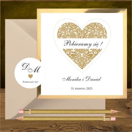 Zaproszenia ślubne glamour z sercem na złotym kartoniku. Serce złote