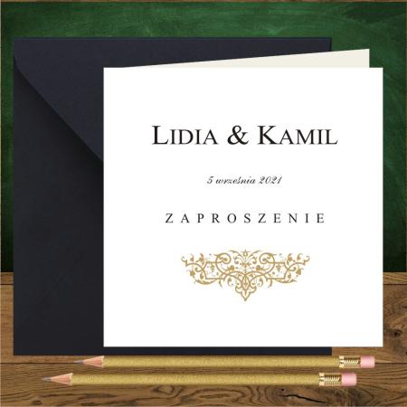 Zaproszenia ślubne z ornamentem złotym, proste, kwadtatowe. Oliwia złota